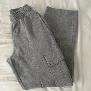 Aritzia - TNA Mega Cargo Sweatpants